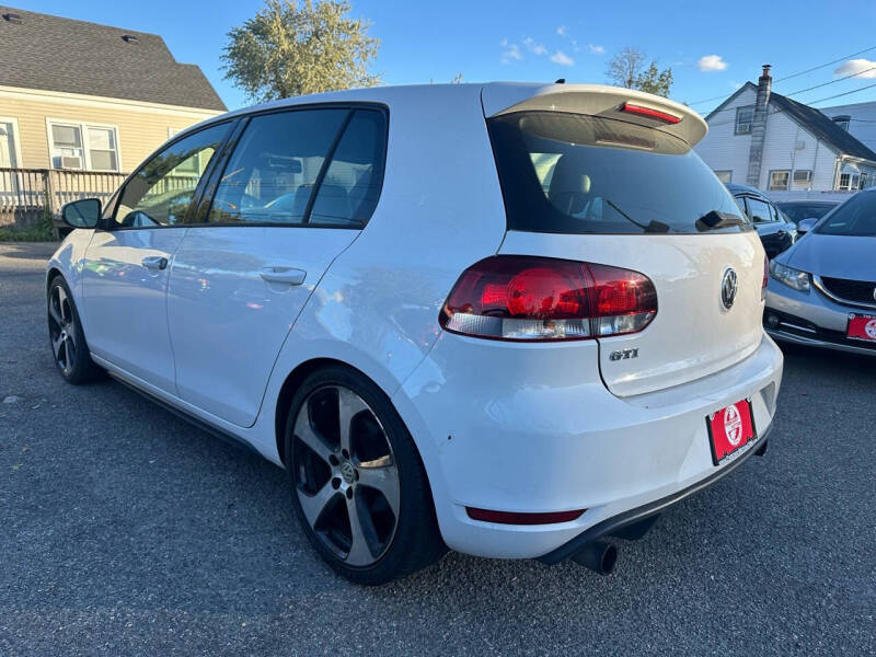 2013 Volkswagen GTI Base photo 4