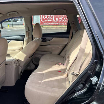 2016 Nissan Rogue SV