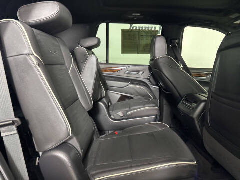 2022 Cadillac Escalade Premium Luxury