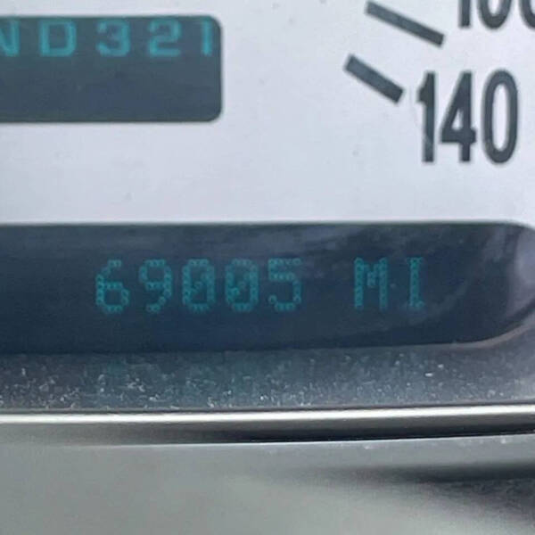 2004 Chevrolet SSR LS