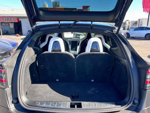2016 Tesla Model X 75D