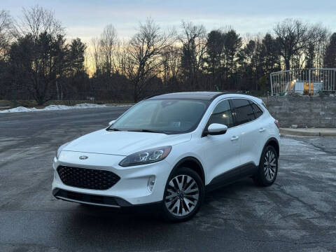2020 Ford Escape Hybrid Titanium