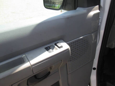 2010 Ford E-Series E-350 SD XL