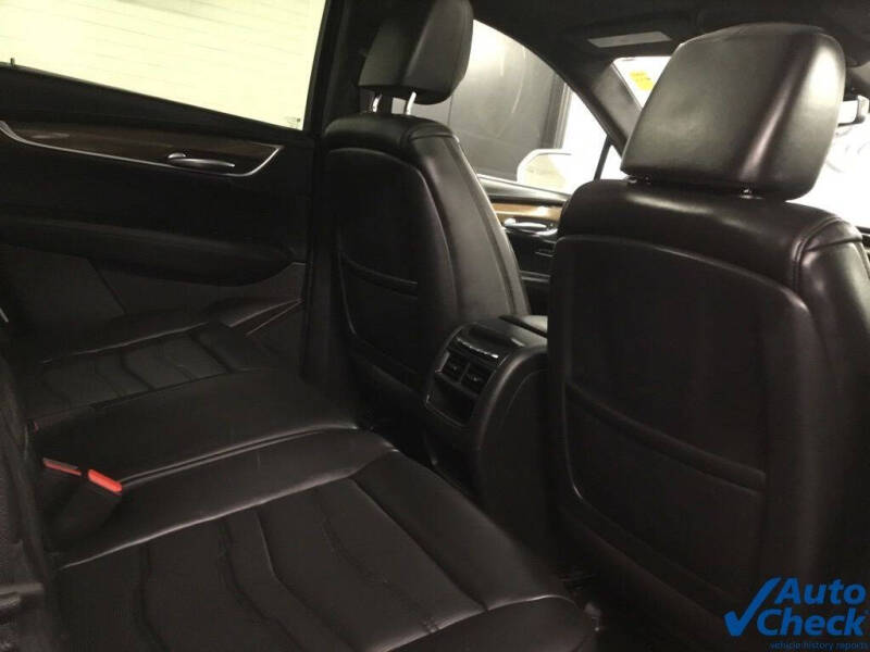 2017 Cadillac XT5 Platinum