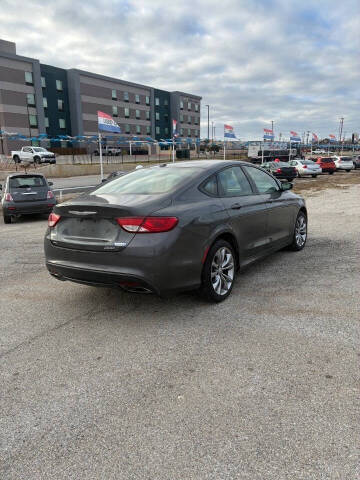 2015 Chrysler 200 S