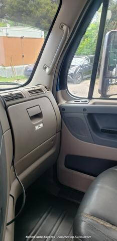 2012 Freightliner Cascadia