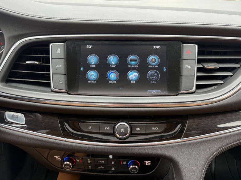 2018 Buick Enclave Essence