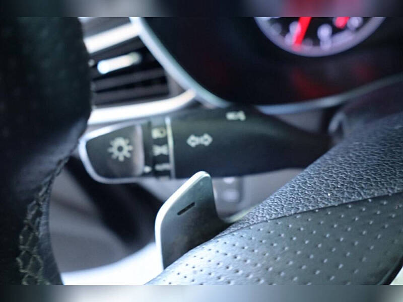 2021 Genesis G70