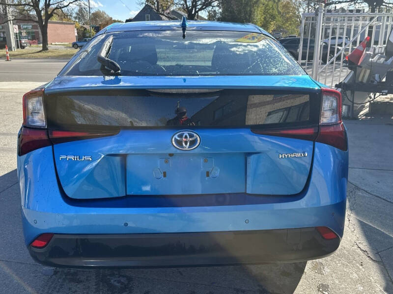 2019 Toyota Prius LE