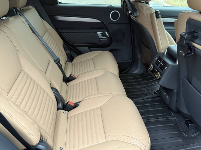 2026 Land Rover Discovery P360 Limited Edition