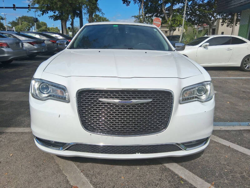 2020 Chrysler 300 C