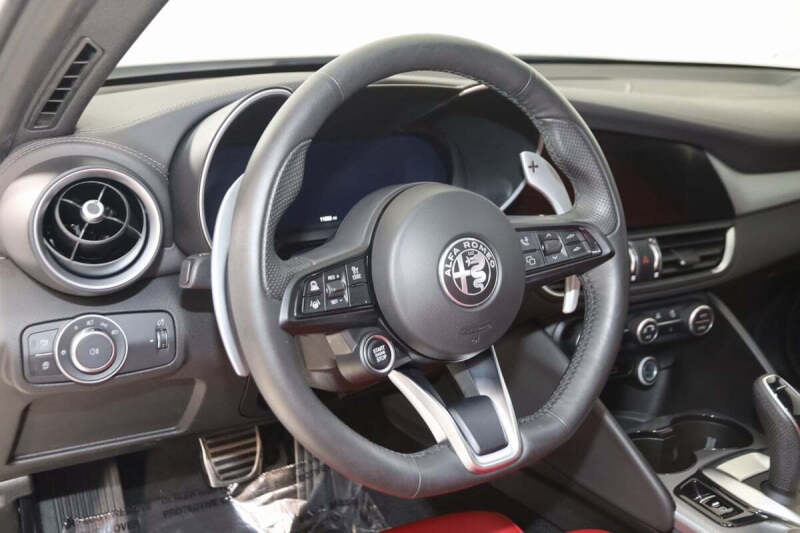 2025 Alfa Romeo Giulia