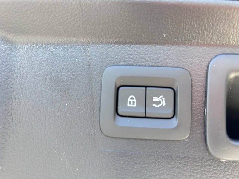 2025 Mazda CX-50 Hybrid Premium