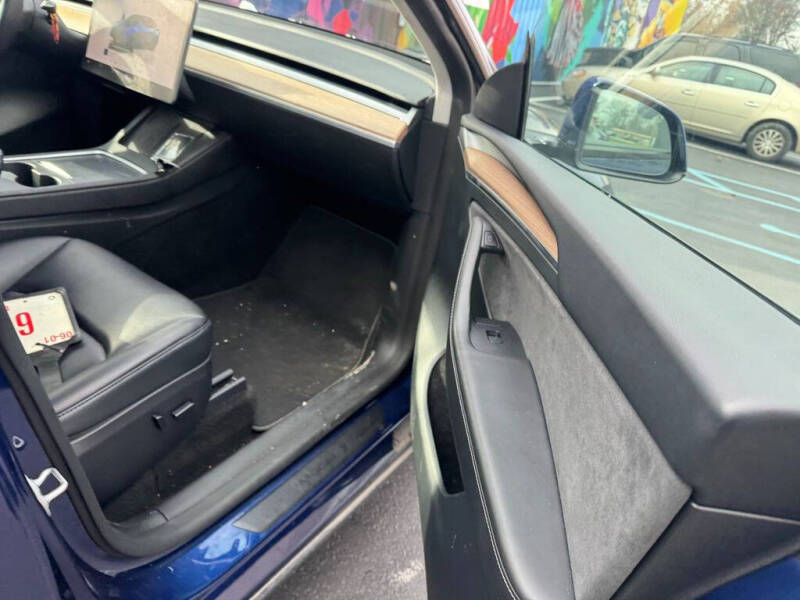 2023 Tesla Model Y Long Range