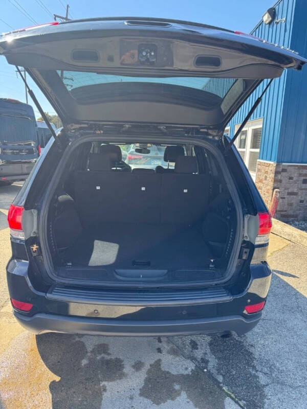 2017 Jeep Grand Cherokee Laredo E