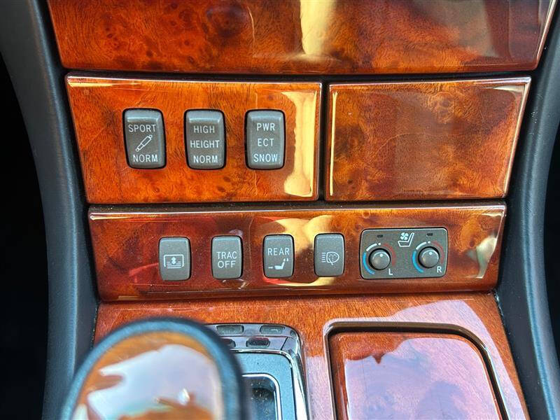 2004 Lexus LS 430