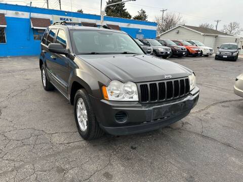 2005 Jeep Grand Cherokee for sale at NICAS AUTO SALES INC in Loves Park IL
