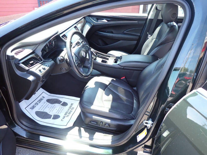 2017 Buick LaCrosse Essence