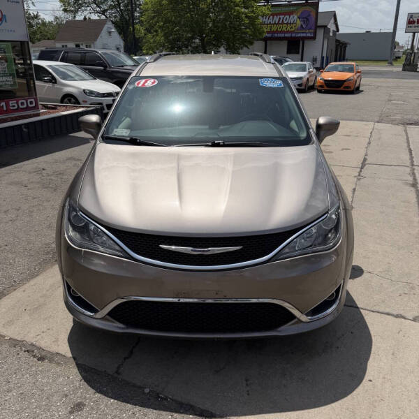 2018 Chrysler Pacifica Touring L