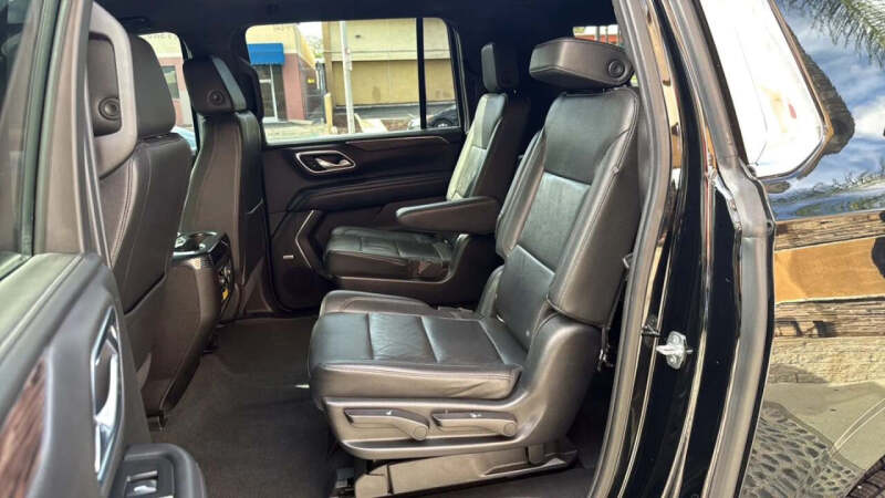 2021 Chevrolet Suburban LT
