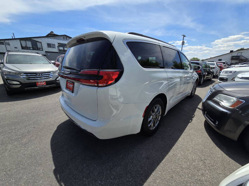2021 Chrysler Pacifica Touring