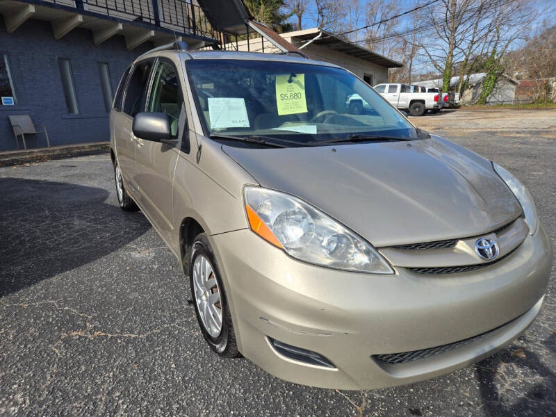 2006 Toyota Sienna CE 7 Passenger