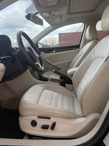 2012 Volkswagen Passat TDI SEL Premium