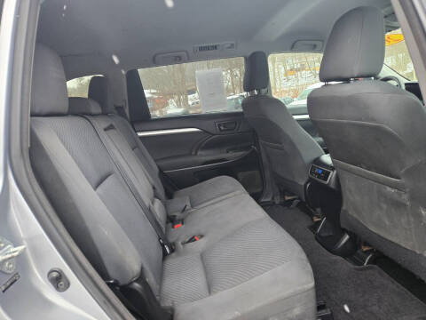 2014 Toyota Highlander LE