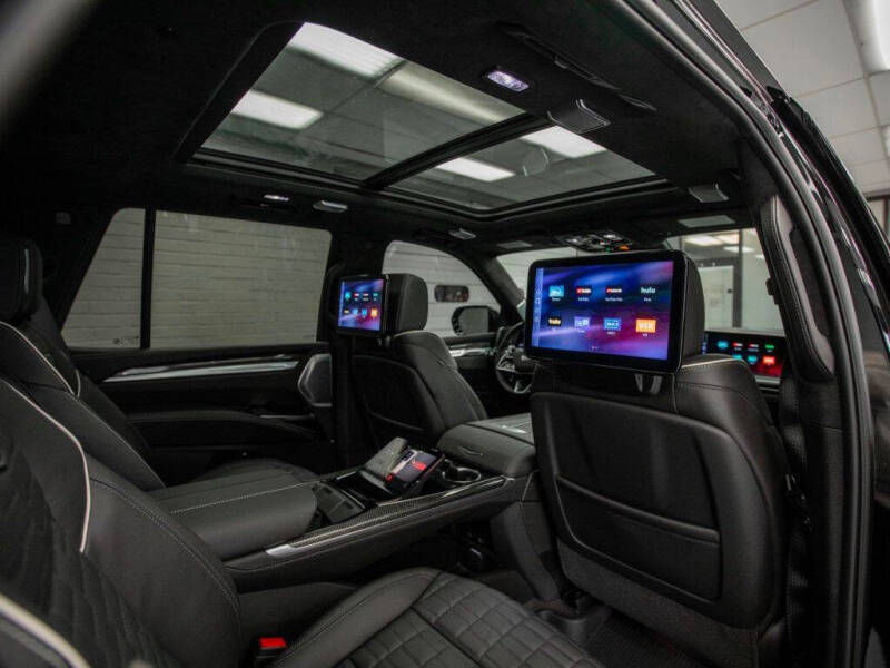 2025 Cadillac Escalade-V
