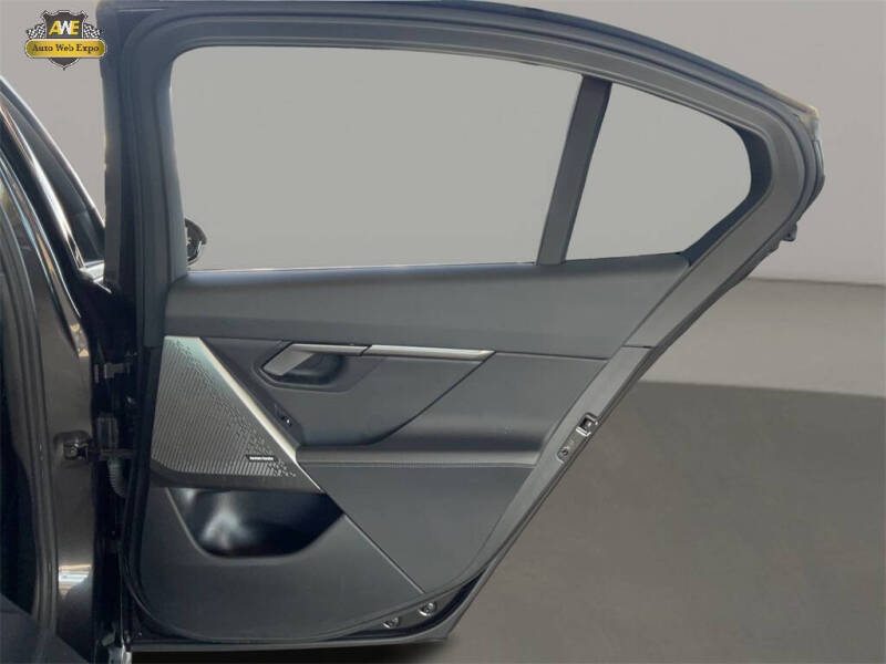 2024 BMW i5 eDrive40