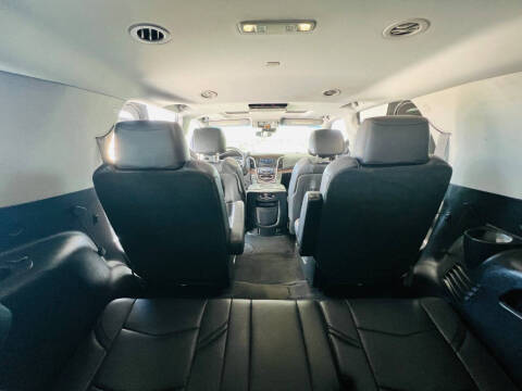 2017 Cadillac Escalade Luxury