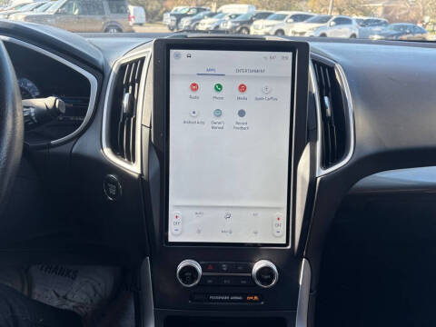 2021 Ford Edge SE