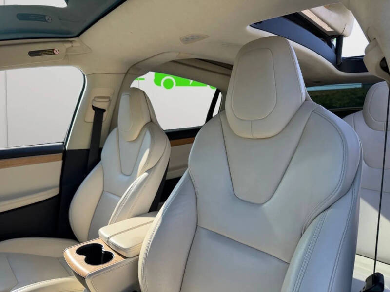2019 Tesla Model X Standard Range
