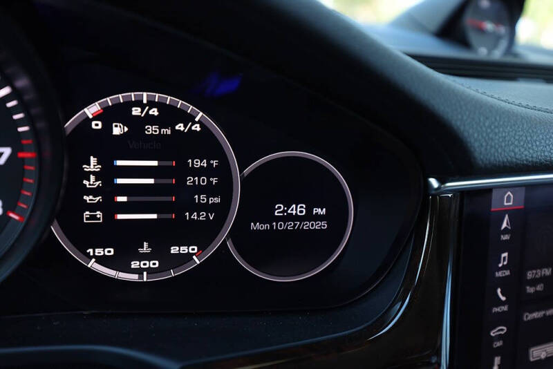 2018 Porsche Panamera 4 Executive