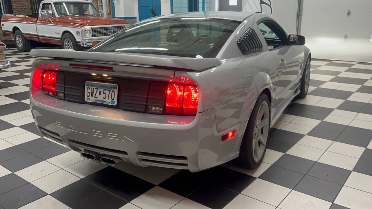 2006 Ford Mustang 11
