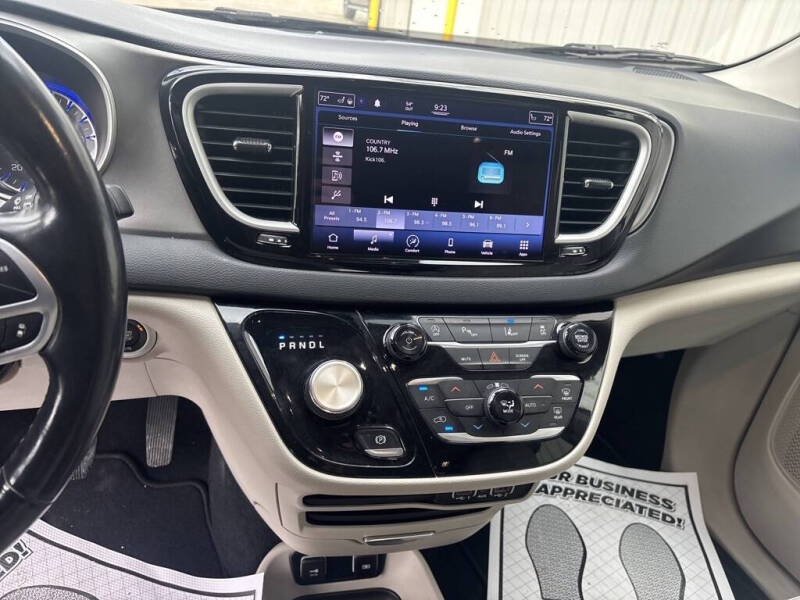 2021 Chrysler Pacifica Touring L