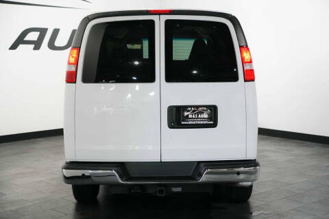 2017 Chevrolet Express LT 3500