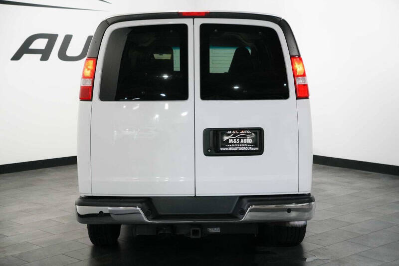 2017 Chevrolet Express LT 3500