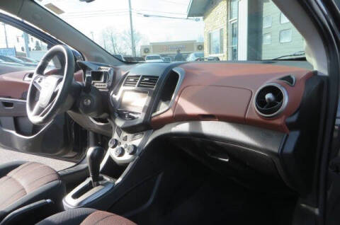 2016 Chevrolet Sonic LT Auto