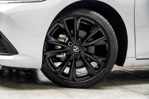 2024 Lexus ES 350 F SPORT Handling