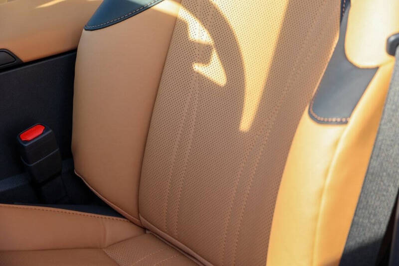 2025 Lexus ES 350 Luxury