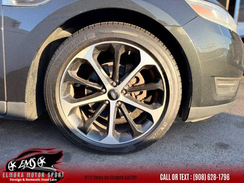 2015 Ford Taurus