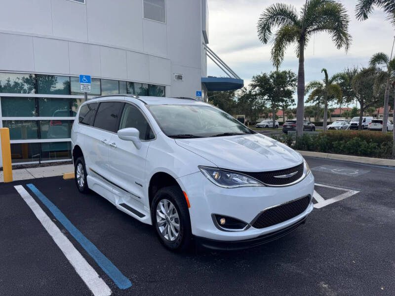 2018 Chrysler Pacifica Touring L