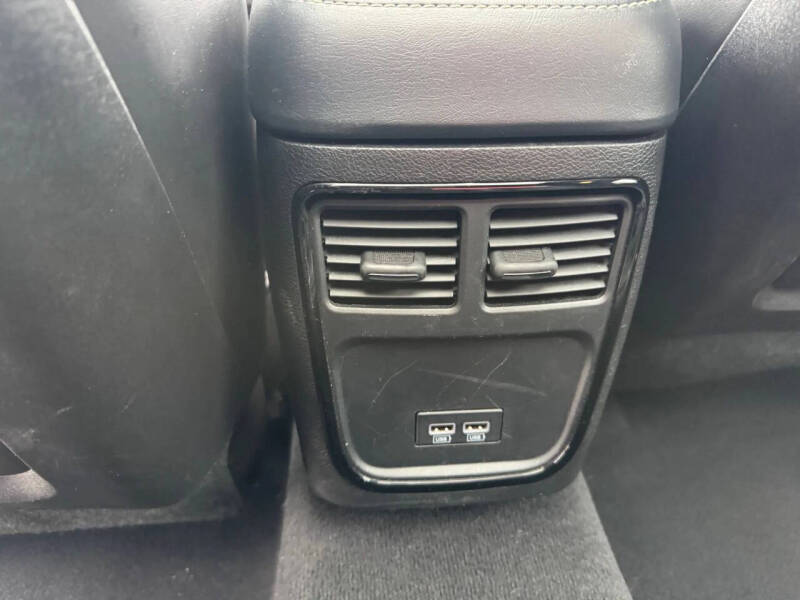 2023 Chrysler 300 S V6