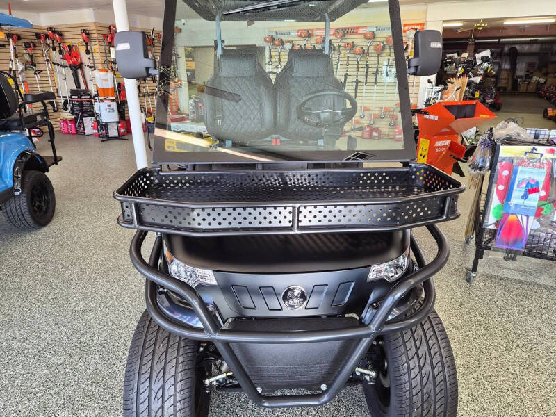 2025 Epic Carts E40L
