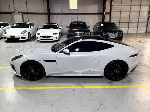 2016 Jaguar F-TYPE R