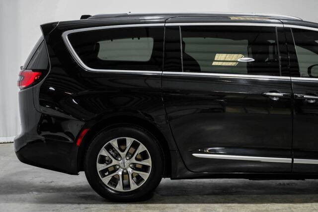 2022 Chrysler Pacifica Hybrid Pinnacle
