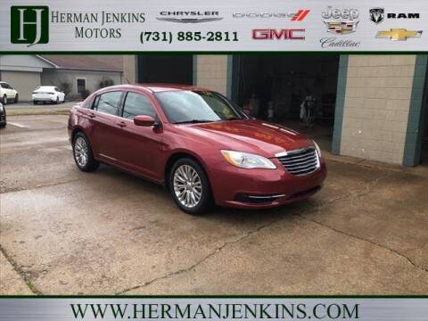 2012 Chrysler 200 for sale at CAR MART in Union City TN