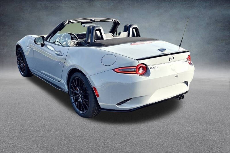 2025 Mazda MX-5 Miata Club