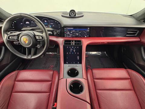 2020 Porsche Taycan Turbo